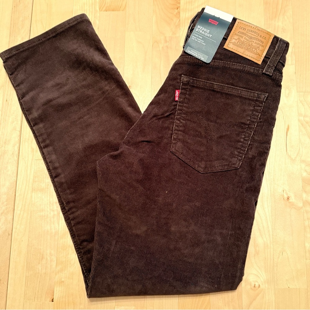 Levi’s Wedgie Straight Corduroy Pants - women’s 26x28